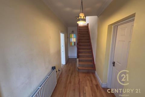 4 bedroom semi-detached house to rent, Cheyne Avenue, TWICKENHAM TW2