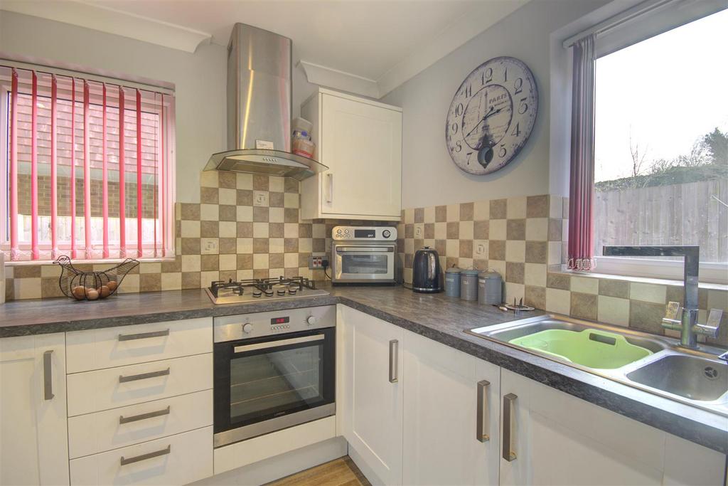 Kitchen1.jpg