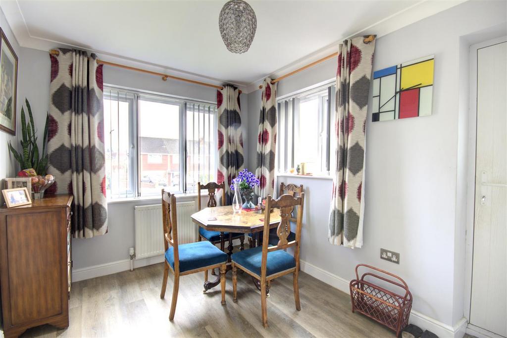 Diningroom.jpg
