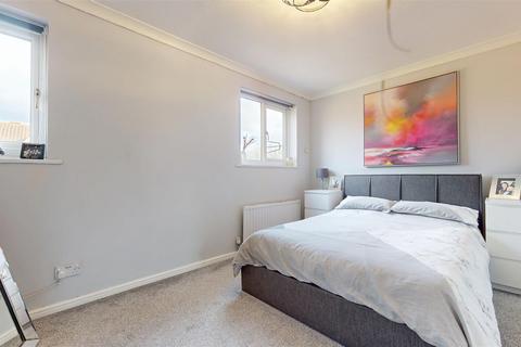 21 Blaydon Close, Bletchley, Milton Keynes, MK3 5LS