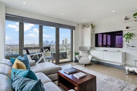 Flat 903, Vega House, 17 Hemming Street, London, E1 5GA