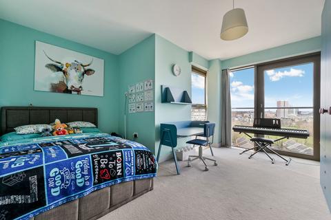 Flat 903, Vega House, 17 Hemming Street, London, E1 5GA