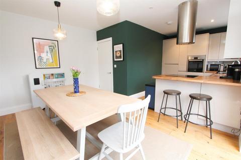 19a Kings Lane, Sutton, SM1 4NY