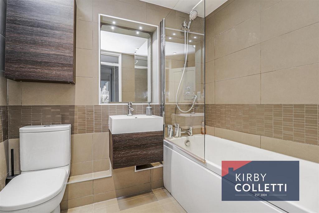 Family bathroom
