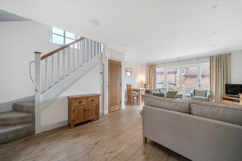 2 bedroom semi-detached house for sale, Old Julius Yard, Wrecclesham, Farnham, GU10