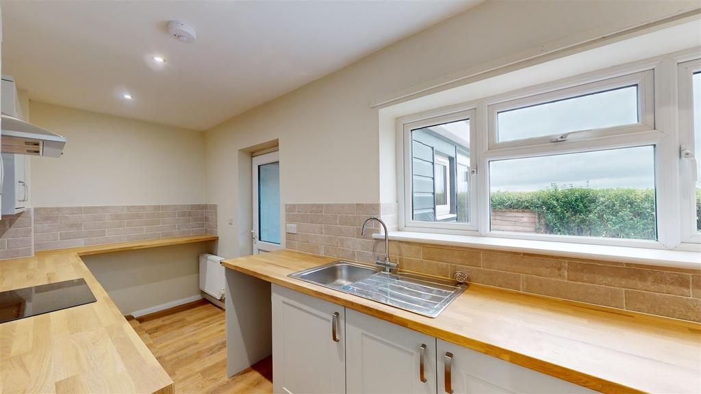Betton Strange 6 Kitchen 2.jpg