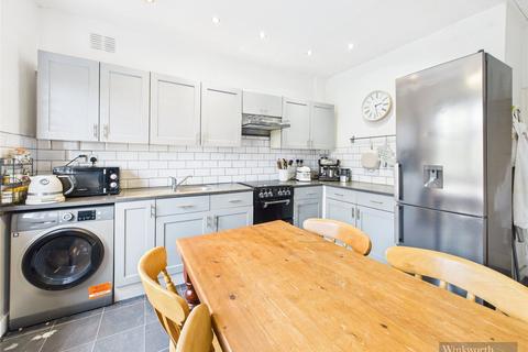 2 bedroom apartment for sale, Guilford Avenue, Surbiton KT5