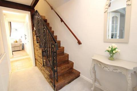 2 bedroom cottage for sale, Bradshaw Lane, Bradshaw, Halifax