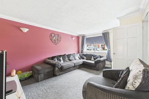 3 bedroom end of terrace house for sale, Redwind Way, Longlevens, Gloucester, GL2