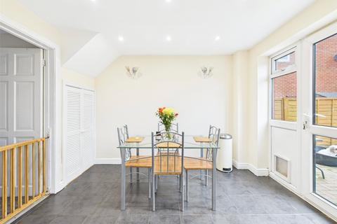 3 bedroom end of terrace house for sale, Redwind Way, Longlevens, Gloucester, GL2