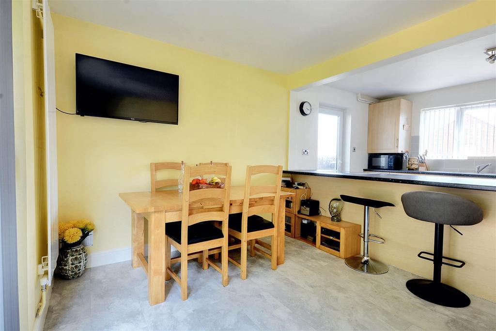 Open plan dining kitchen