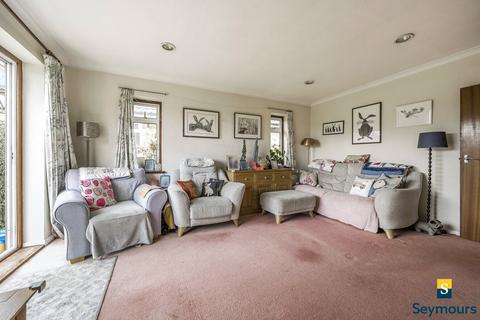20 Envis Way, Fairlands, Guildford, GU3 3NH