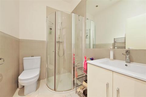 2a Beechmore Road, London, SW11 4ET