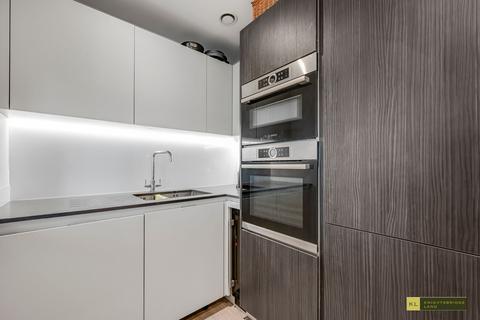 3 bedroom apartment for sale, 42 Newnton Close, London N4