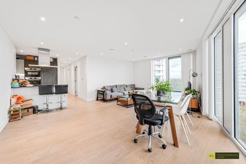 3 bedroom apartment for sale, 42 Newnton Close, London N4