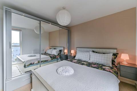 Flat 7, Ruby Court, 1 Cabot Close, Croydon, CR0 4BW