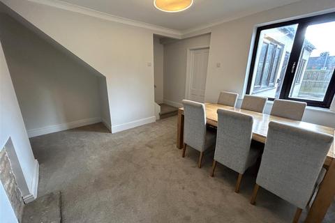 102 Hailgate, Howden, Goole, DN14 7SZ