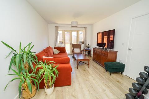 4 bedroom detached house for sale, Seddon Gardens, Leighton Buzzrad
