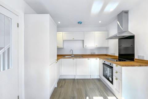 2 bedroom terraced house for sale, High Street, Saxmundham, IP17
