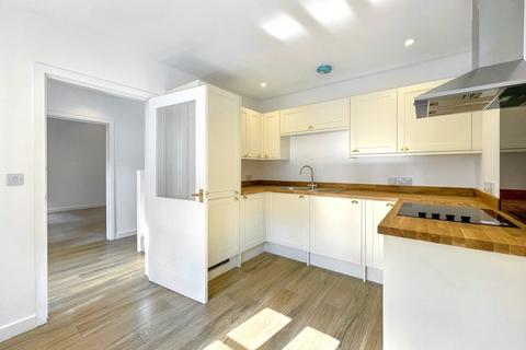 2 bedroom terraced house for sale, High Street, Saxmundham, IP17