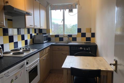 2 bedroom apartment to rent, Neeld Crescent, Hendon