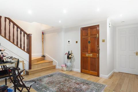 3 bedroom apartment for sale, Queen's Gate, London, SW7
