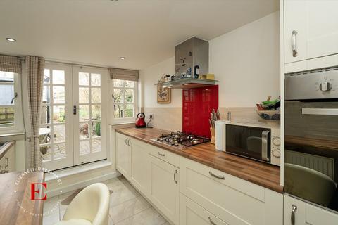 2 bedroom cottage for sale, New Street, Kenilworth, CV8
