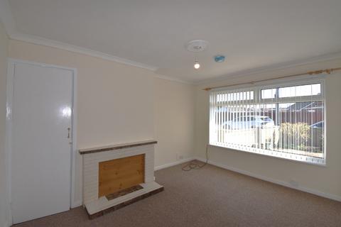 2 bedroom bungalow to rent, Anlaby Park, Hull, HU4