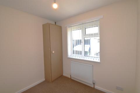2 bedroom bungalow to rent, Anlaby Park, Hull, HU4