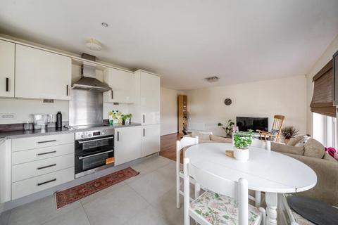2 bedroom flat for sale, High Wycombe,  Buckinghamshire,  HP13