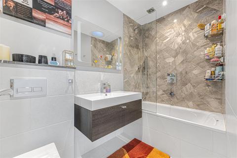 5 Charter Way, London, N14 4JS