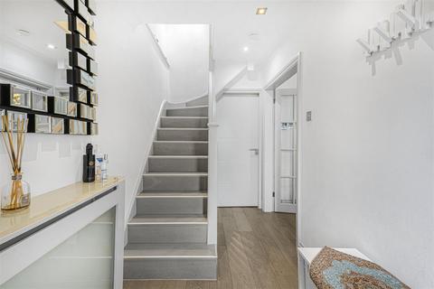 5 Charter Way, London, N14 4JS