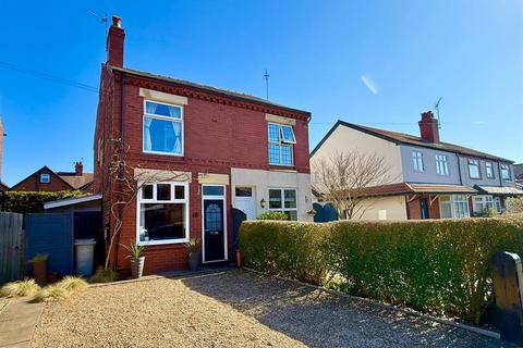 2 bedroom semi-detached house for sale, Knowsley Road, Macclesfield