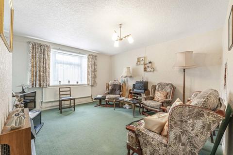 2 bedroom apartment for sale, Wyllen Close, London, E1
