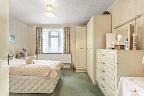 26 Wyllen Close, London, E1 4HQ