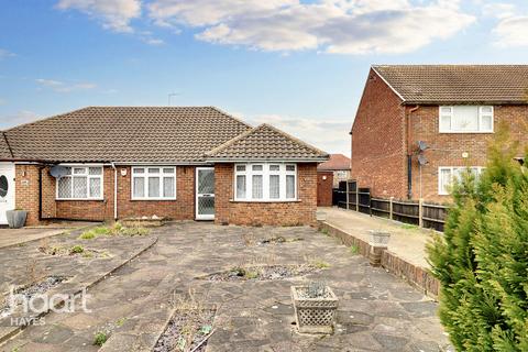 31 Westacott, Hayes, UB4 8AQ