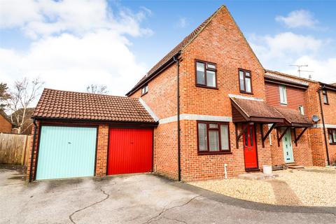 14 Colbred Corner, Fleet, GU51 2UE