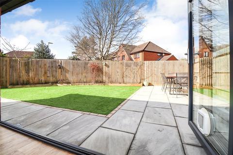 14 Colbred Corner, Fleet, GU51 2UE