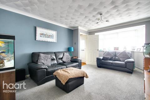 3 bedroom terraced house for sale, Bangor Road, Rochester