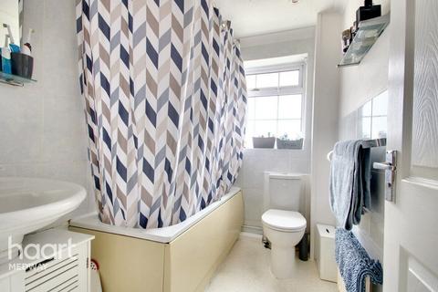 4 Bangor Road, Rochester, ME2 2QN