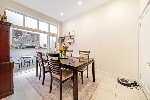 3 bedroom townhouse for sale, High Baxter Street, Bury St Edmunds, Suffolk, IP33