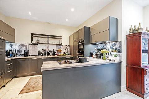 3 bedroom townhouse for sale, High Baxter Street, Bury St Edmunds, Suffolk, IP33