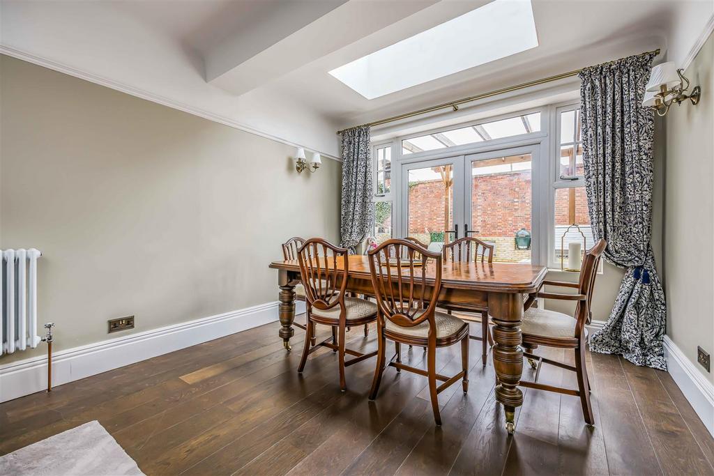 84 Northern Parade, Portsmouth-Small-Portico Market