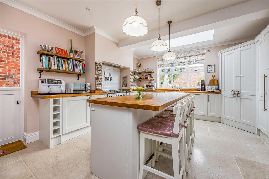 84 Northern Parade, Portsmouth-Small-Portico Market