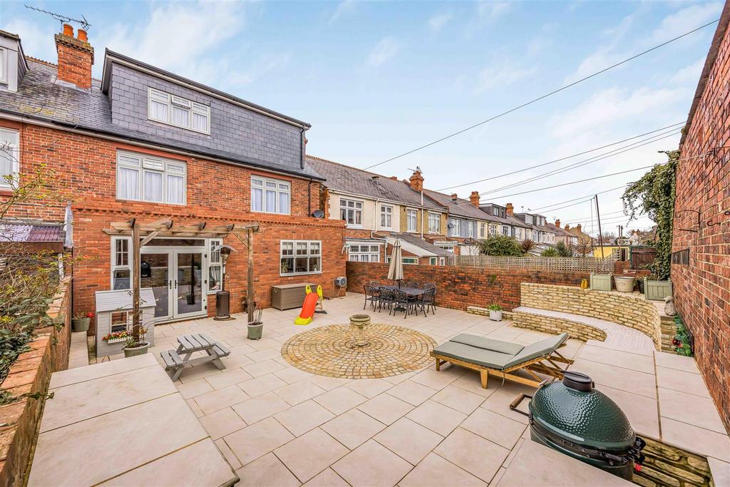 84 Northern Parade, Portsmouth-Small-Portico Market