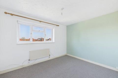 2 bedroom semi-detached house to rent, Michaelmas Court, Gloucester