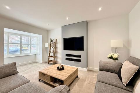 4 Orchard Park, Ulleskelf, Tadcaster, LS24 9FT