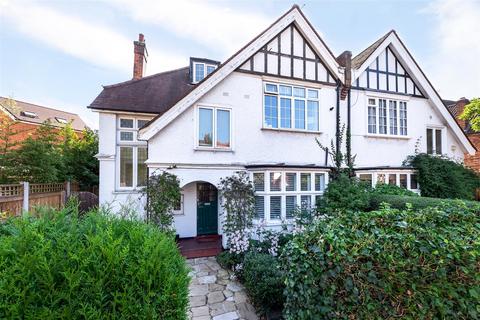 3 bedroom flat for sale, Lydford Road, London, NW2