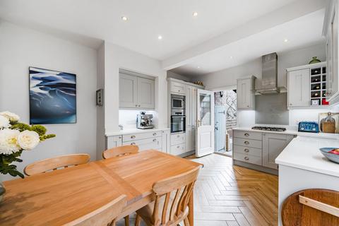 110 Merton Hall Road, London, SW19 3PZ