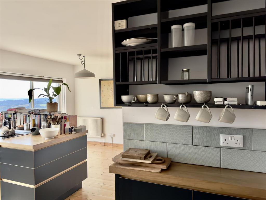 Kitchen detail.jpeg